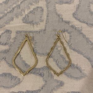 Kendra Scott Sophee Drop Earrings in Gold